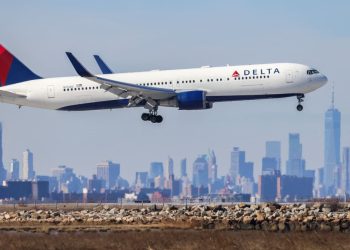 Delta Air Lines COO’su Mike Spanos, görevinden ayrılıyor